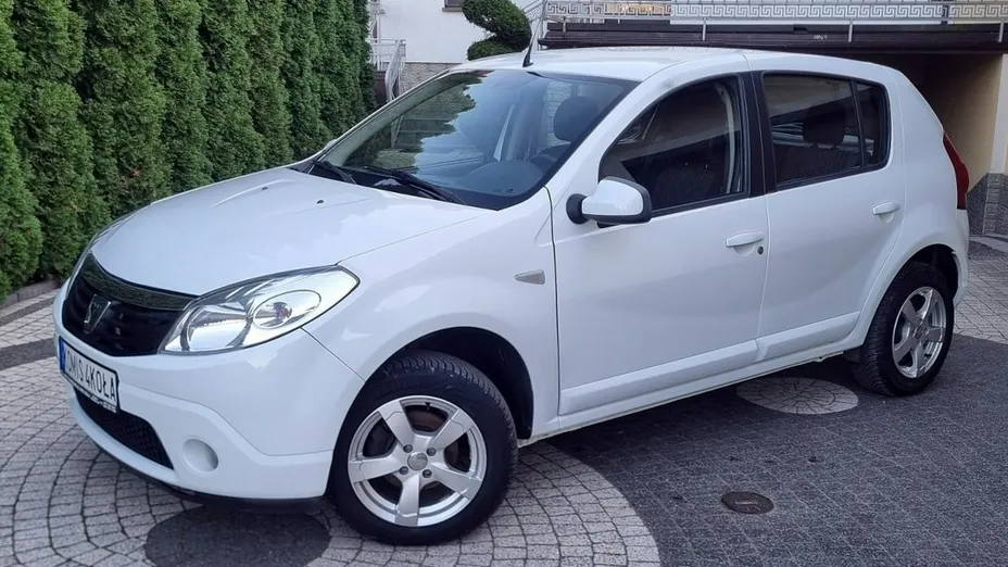 DACIA Sandero -