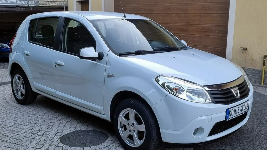 DACIA Sandero -