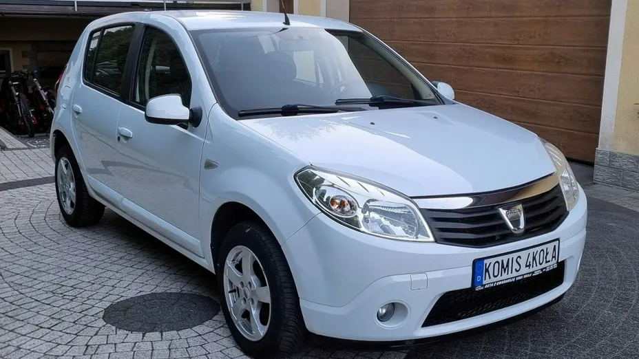 DACIA Sandero -