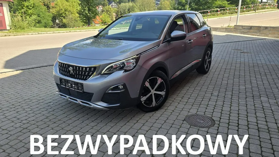 PEUGEOT 3008 -