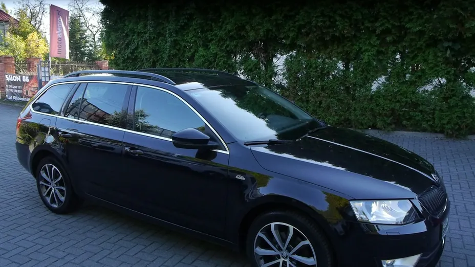 SKODA Octavia -