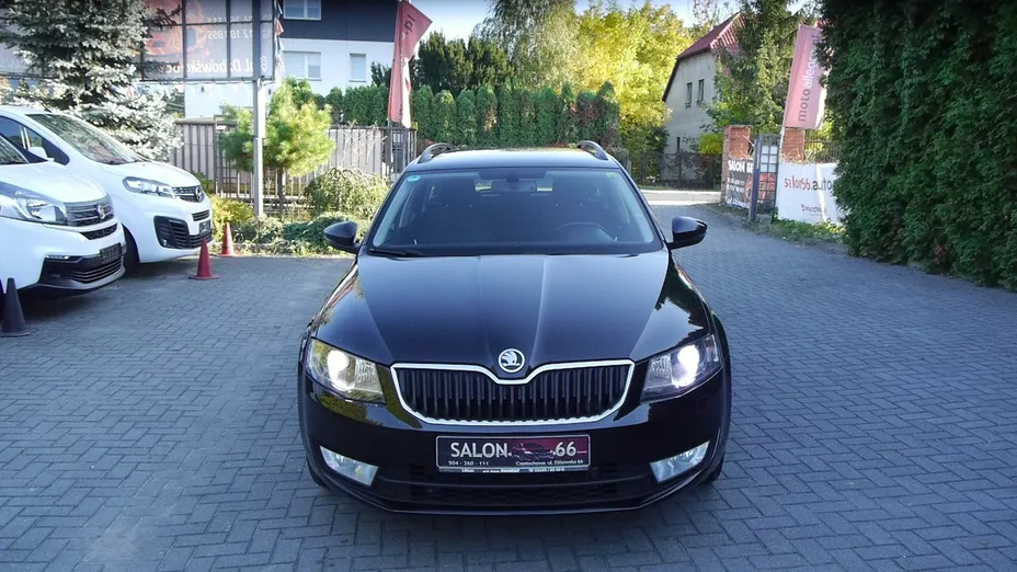 SKODA Octavia -