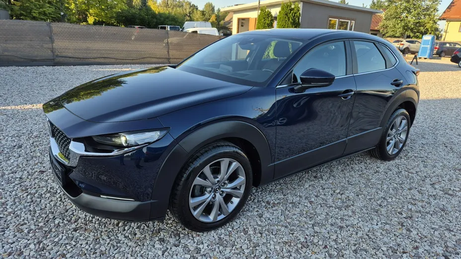 MAZDA CX-30 -