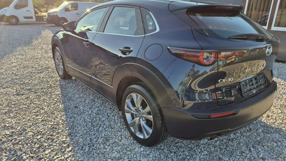MAZDA CX-30 -
