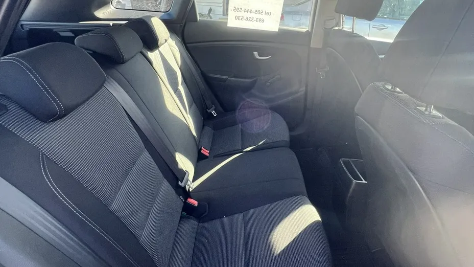 HYUNDAI i30 -