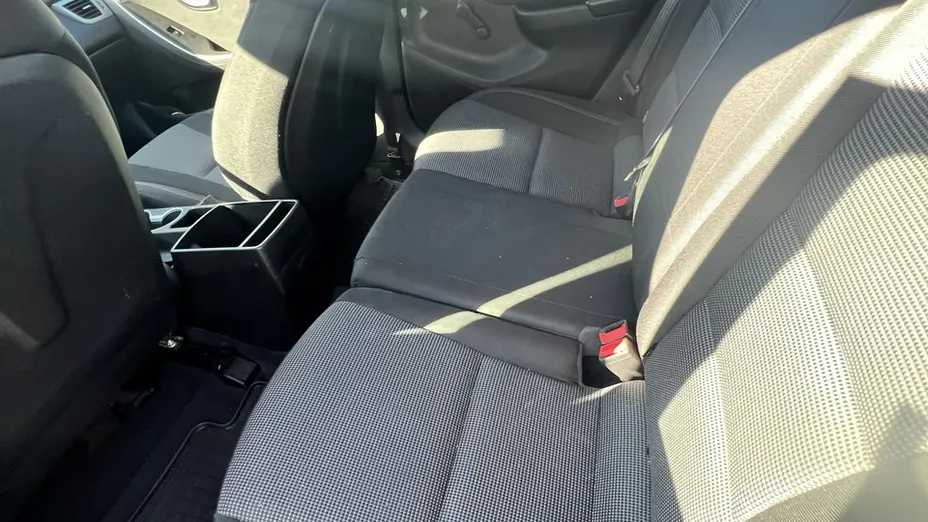 HYUNDAI i30 -