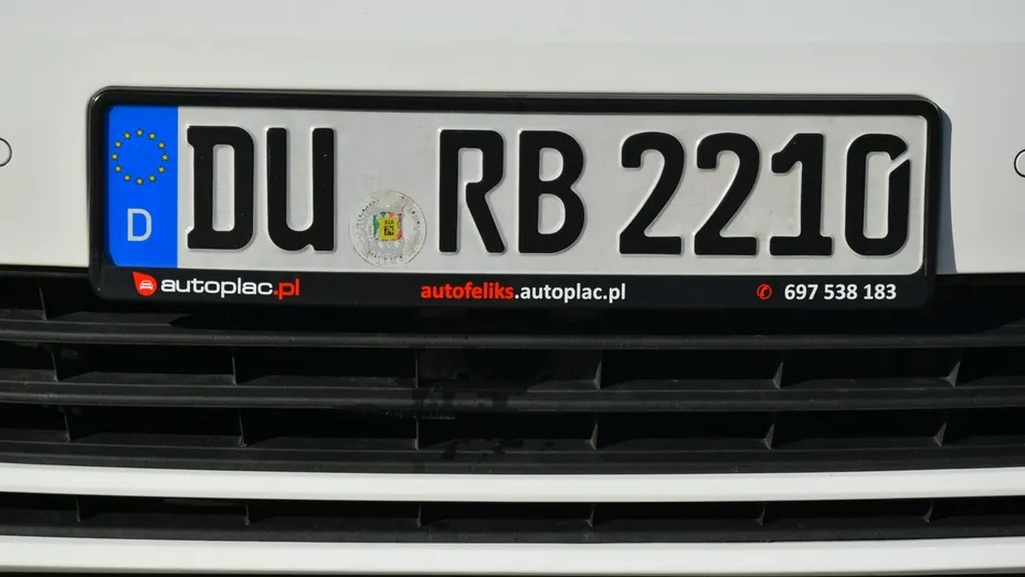 VOLKSWAGEN Touran -