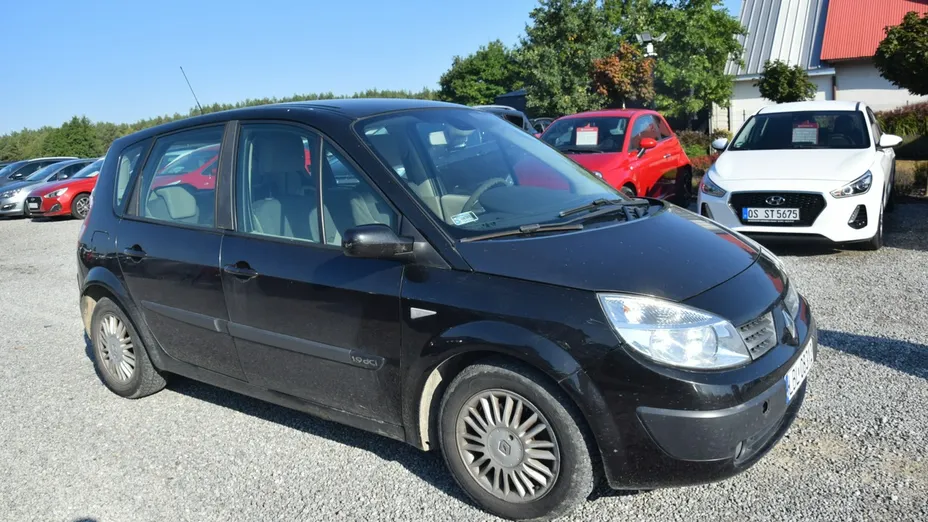 RENAULT Scenic -