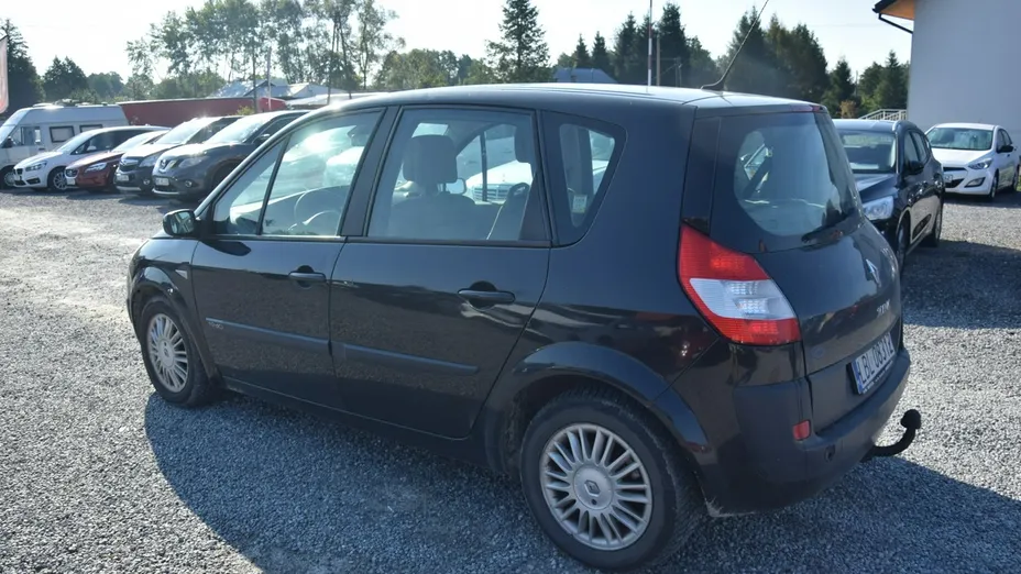 RENAULT Scenic -