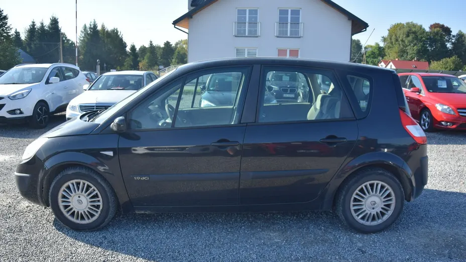 RENAULT Scenic -