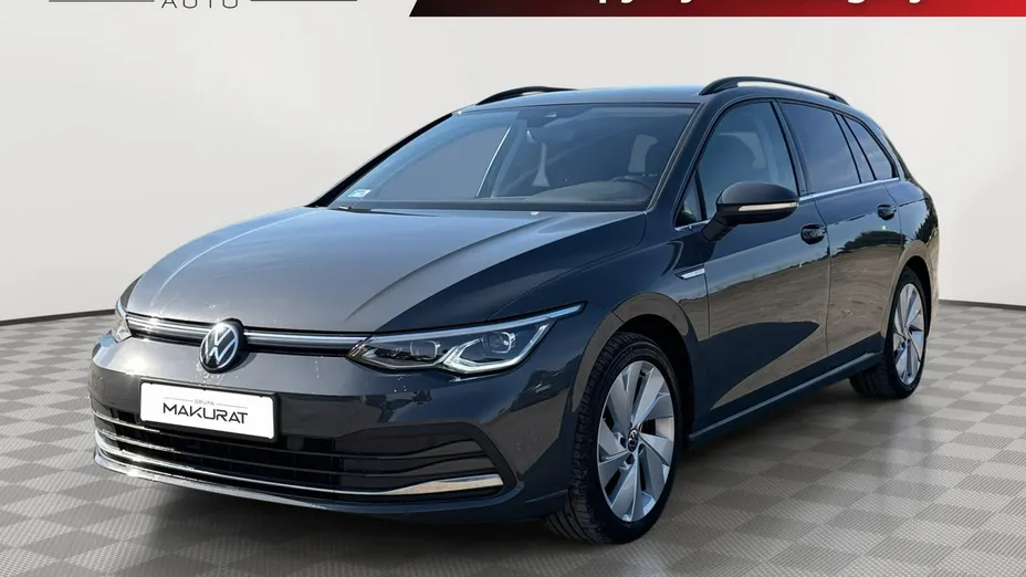 VOLKSWAGEN Golf -