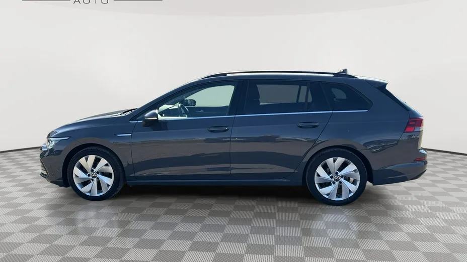 VOLKSWAGEN Golf -