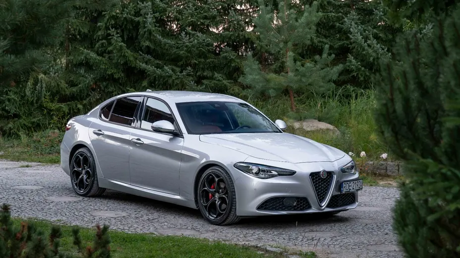 ALFA ROMEO Giulia -