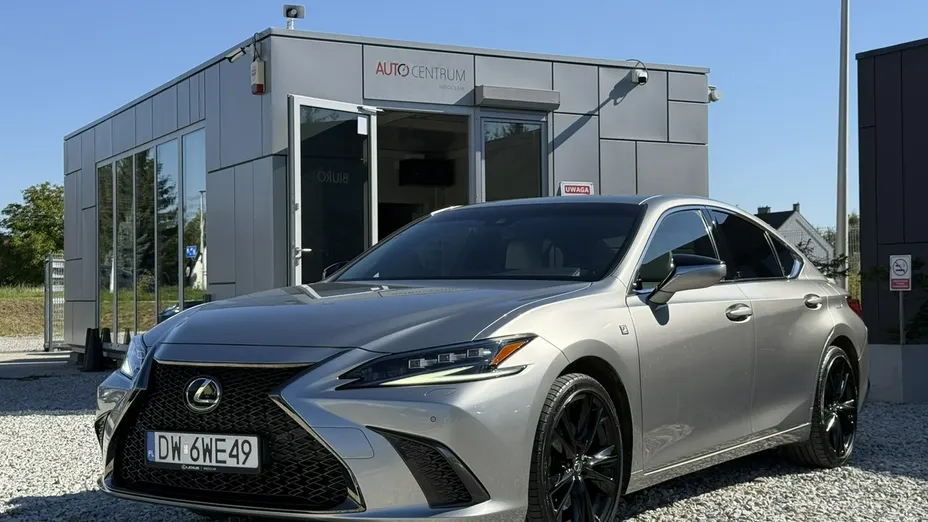 LEXUS ES -