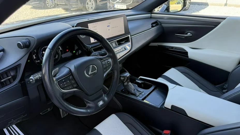 LEXUS ES -