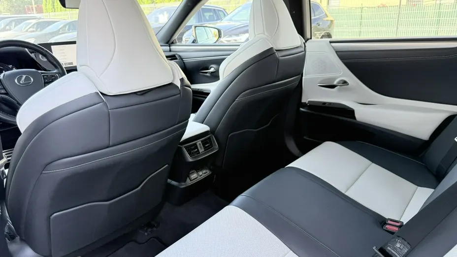 LEXUS ES -