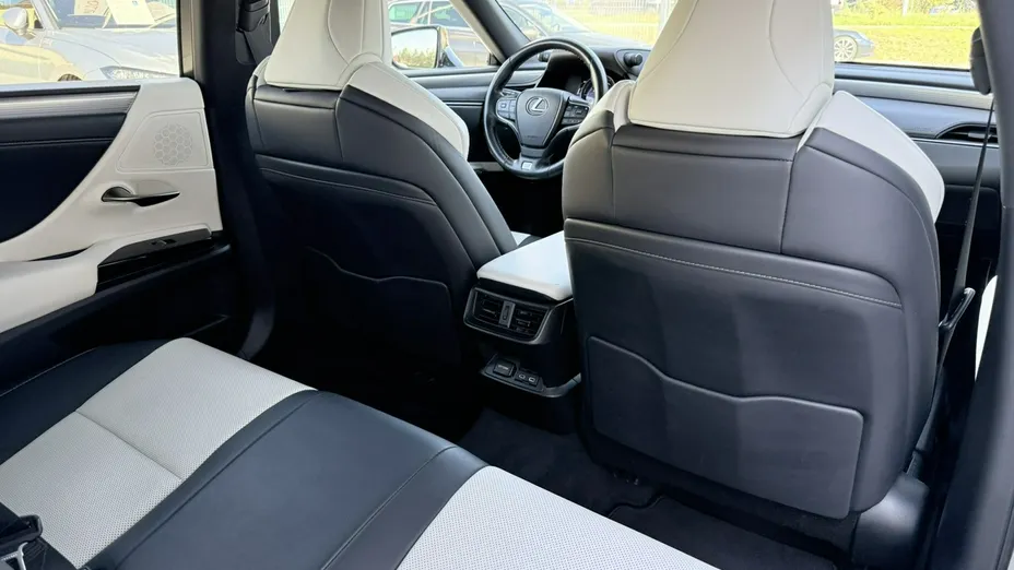 LEXUS ES -