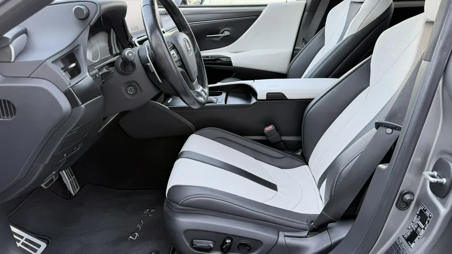 LEXUS ES -