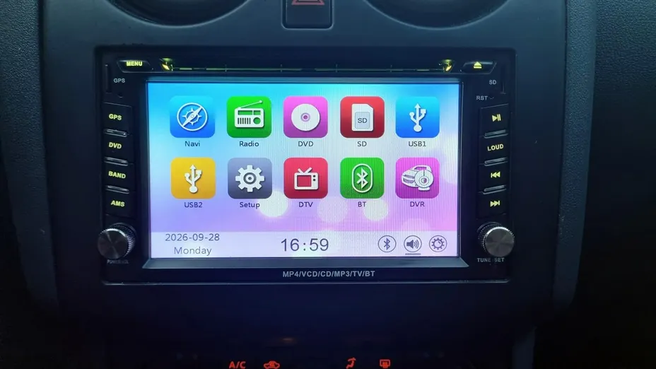 NISSAN Qashqai -