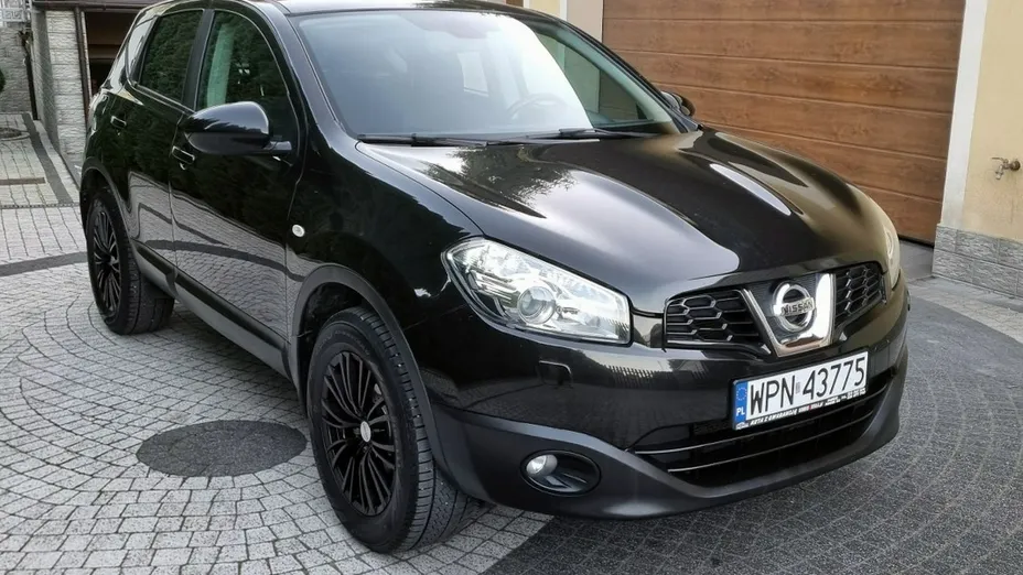 NISSAN Qashqai -