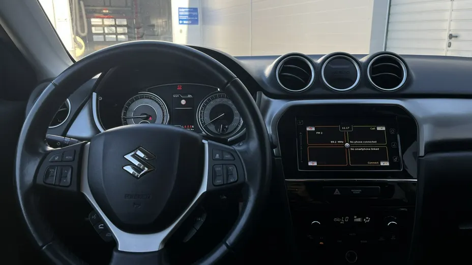 SUZUKI Vitara -