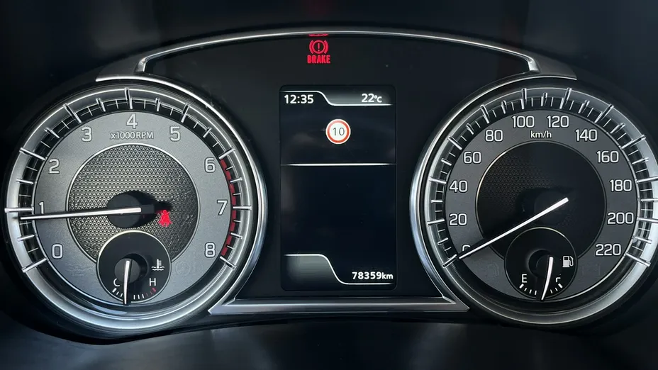 SUZUKI Vitara -