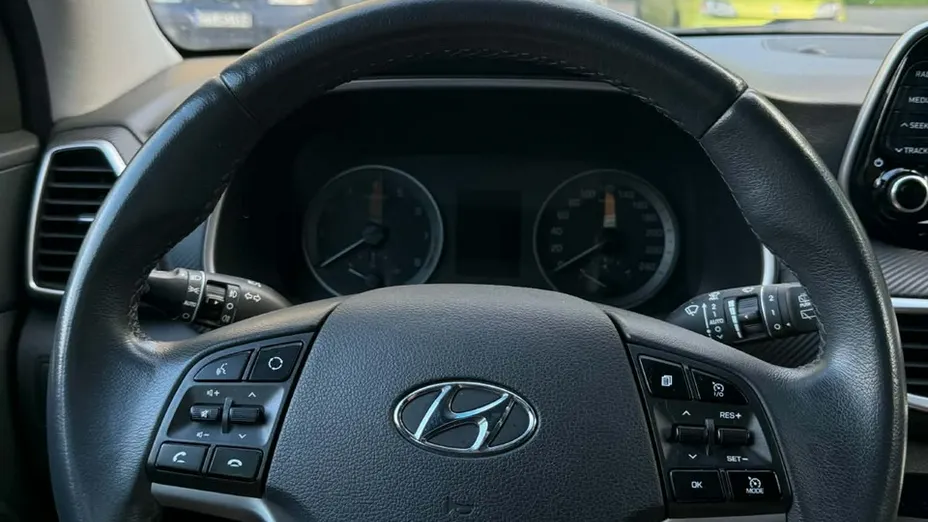 HYUNDAI Tucson -