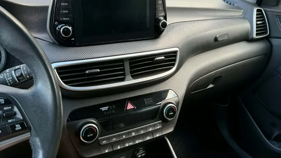 HYUNDAI Tucson -