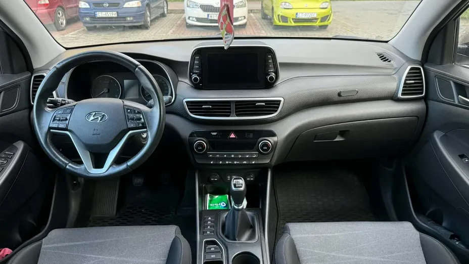 HYUNDAI Tucson -