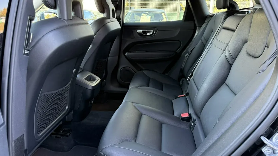 VOLVO XC60 -