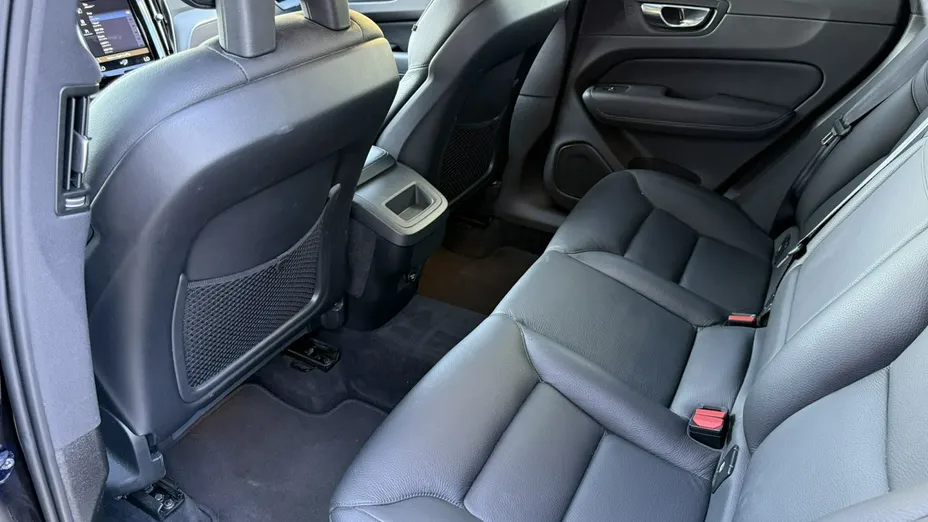 VOLVO XC60 -