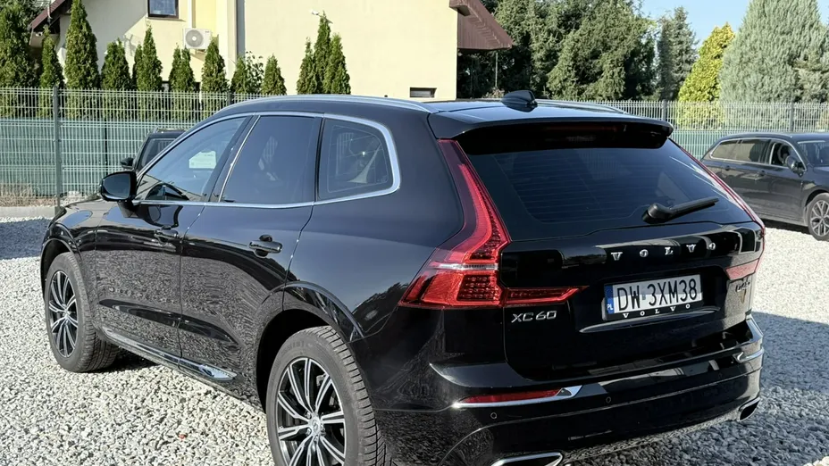 VOLVO XC60 -