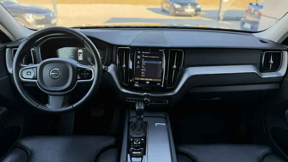 VOLVO XC60 -