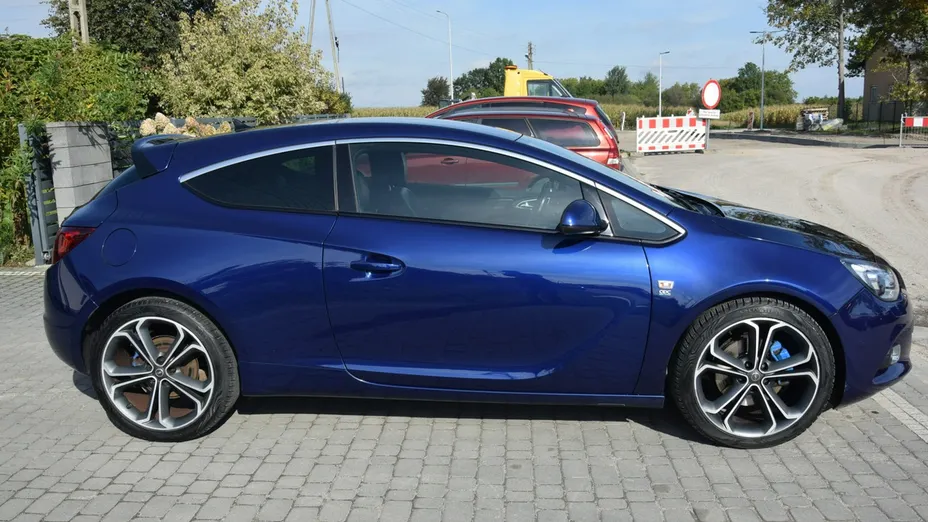OPEL Astra -