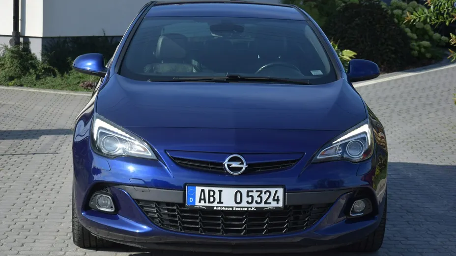 OPEL Astra -