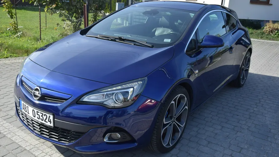 OPEL Astra -