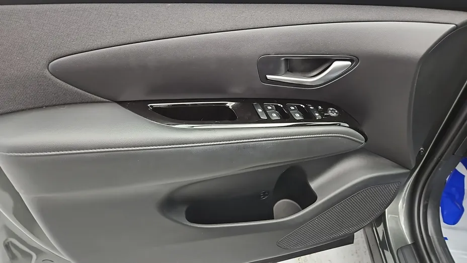 HYUNDAI Tucson -