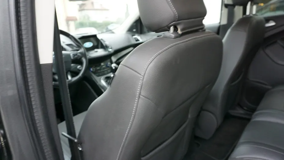 FORD Kuga -