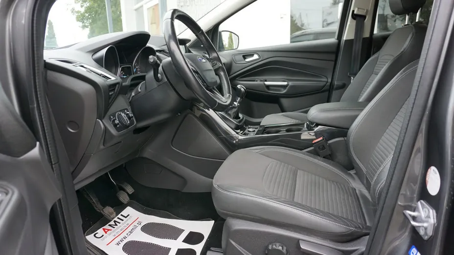 FORD Kuga -