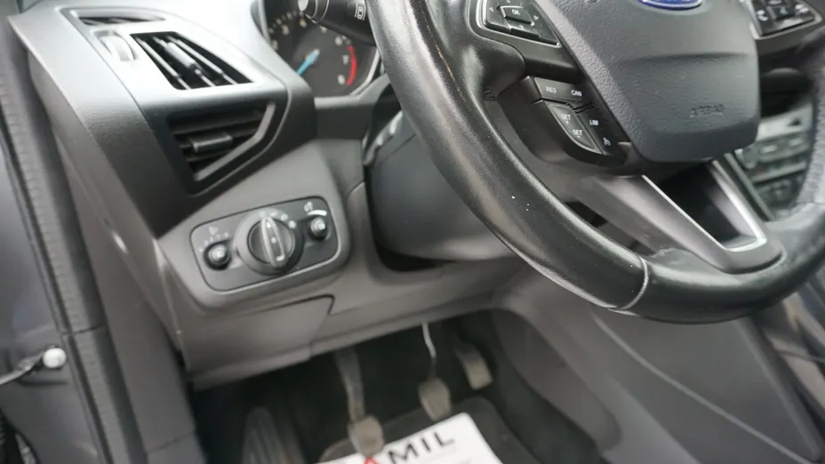 FORD Kuga -