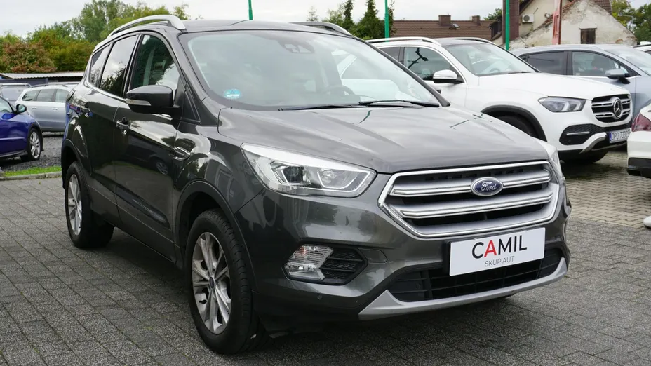 FORD Kuga -