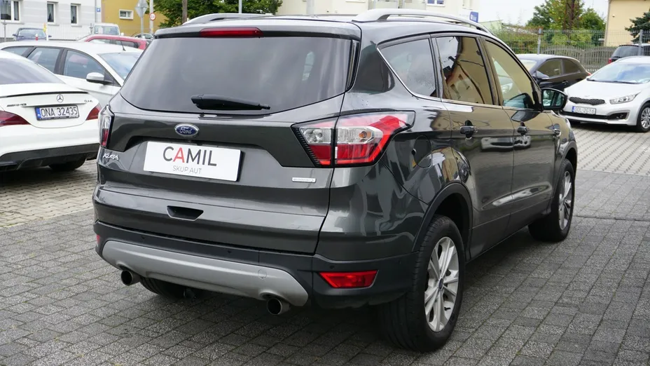 FORD Kuga -