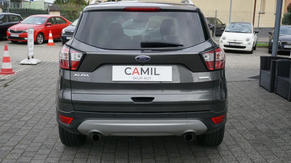 FORD Kuga -