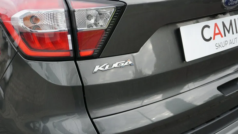FORD Kuga -