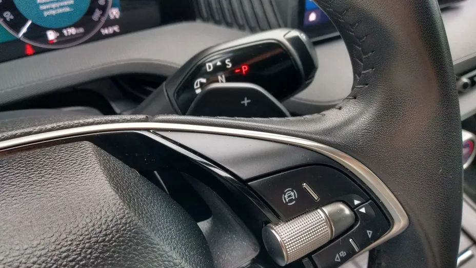 SKODA Superb -