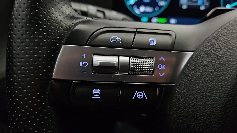 HYUNDAI Kona -