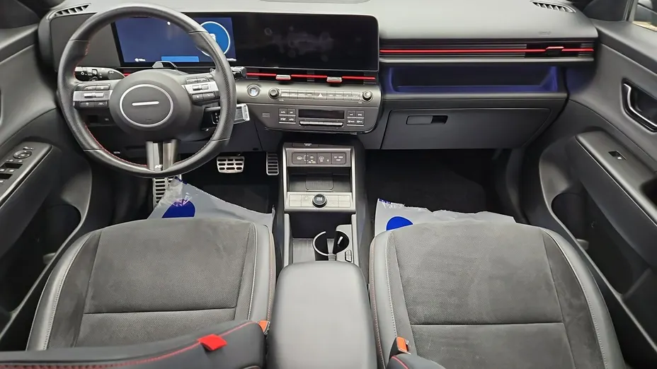 HYUNDAI Kona -