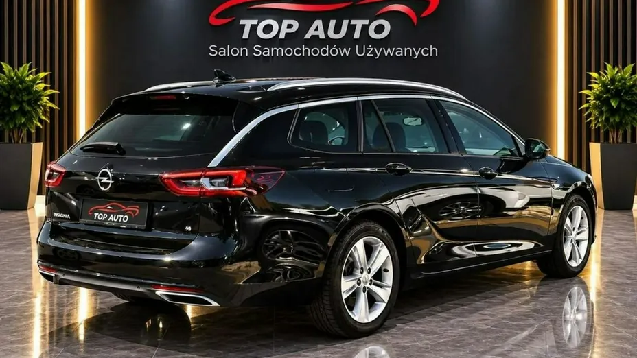 OPEL Insignia -