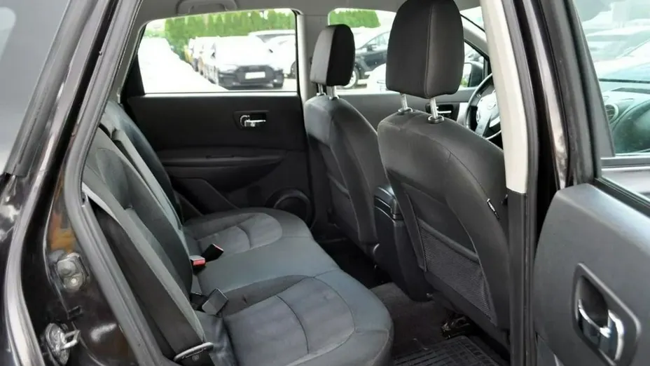 NISSAN Qashqai -