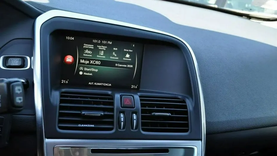 VOLVO XC60 -